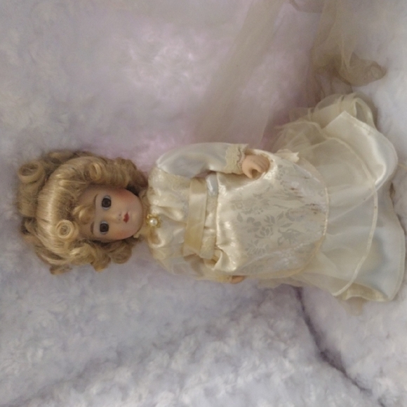 Cream Collectible Doll with Vintage Style and Lace Dress - Picture 1 of 1